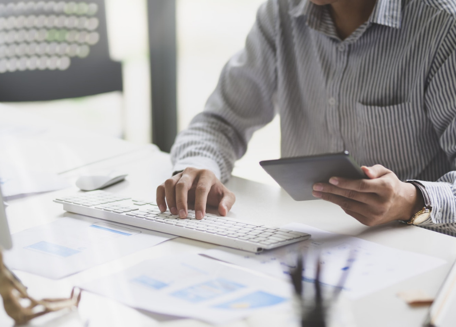 Five reasons to use employee self-service (ESS) in your organisation