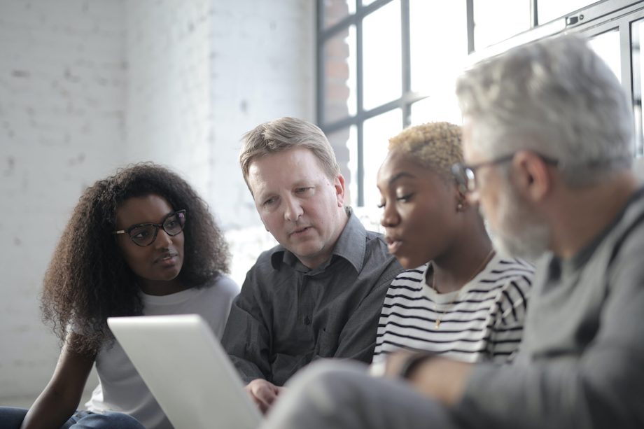 Five signs you need a managed payroll service