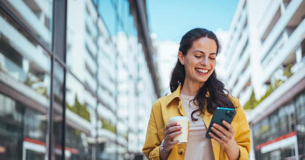 Technology, AI, and wellbeing: Boost employee financial health 